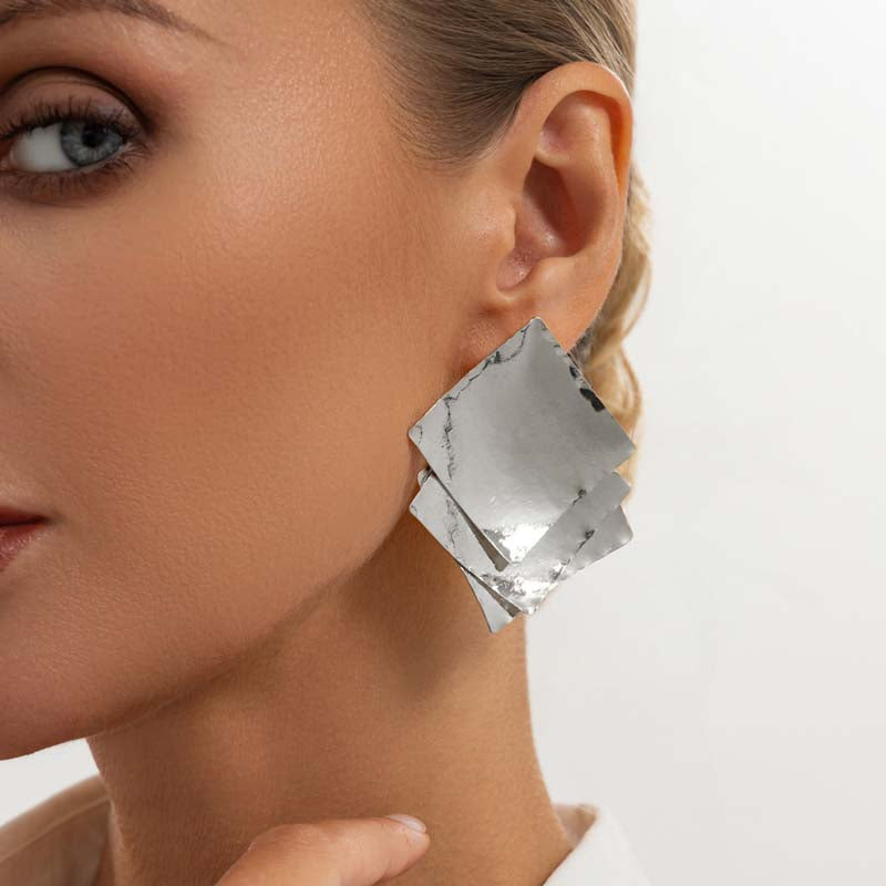Creative Gold Color Square Glitter Stud Earrings For Women Classic Geometric Exquisite Earrings Temperament Banquet Jewelry