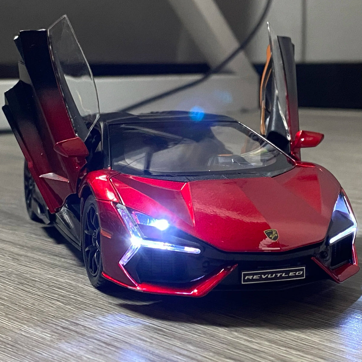1:24 Lamborghini Revuelto Super Sports Car Alloy Metal Diecast Model Car Ornament Decoration Collectibles Kids Toy Birthday Gift