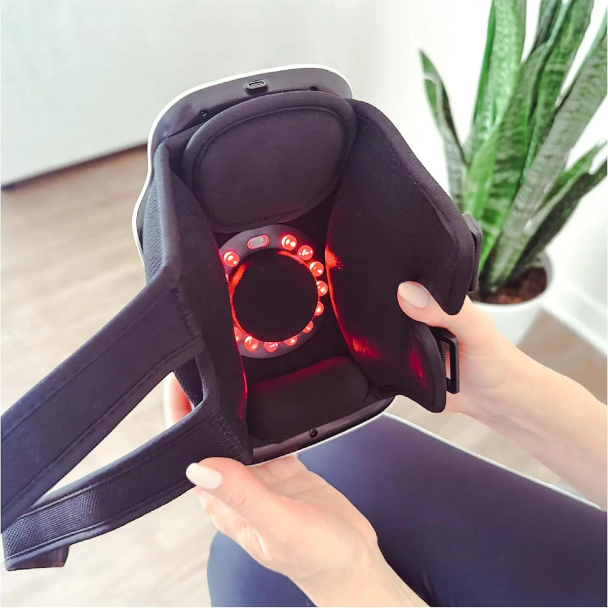 Protable Knee Massager Knee Joint Muscles Relaxtion Equipment Elbow Shoulder Massage Machine Easy to Use for Family and Friends