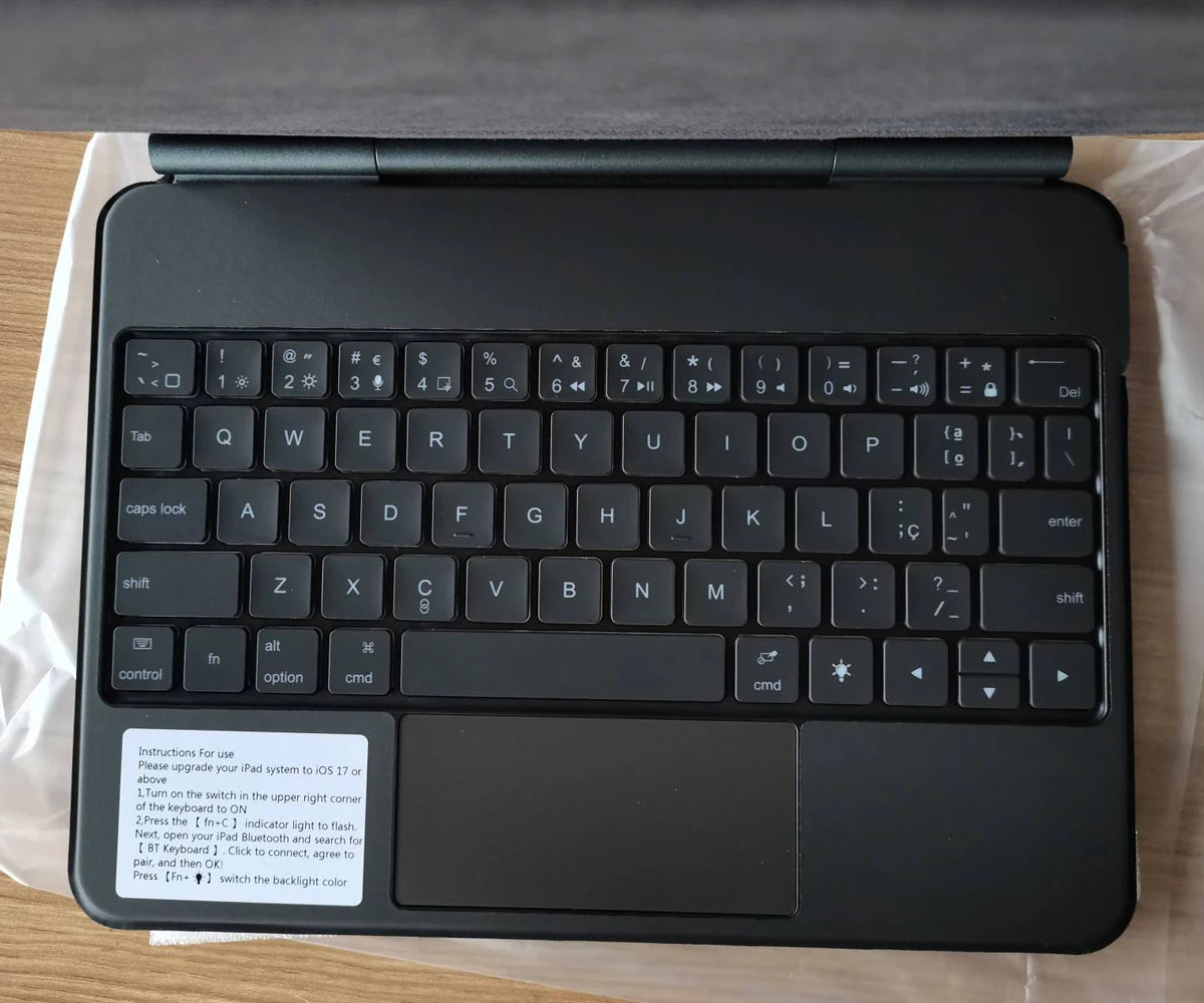 Magnetic Magic Keyboard for iPad Pro 13 M4 2024 M5 2025 13" Case for iPad Pro 11 M4 M5 11" Floating Stand Wireless BT Keyboard