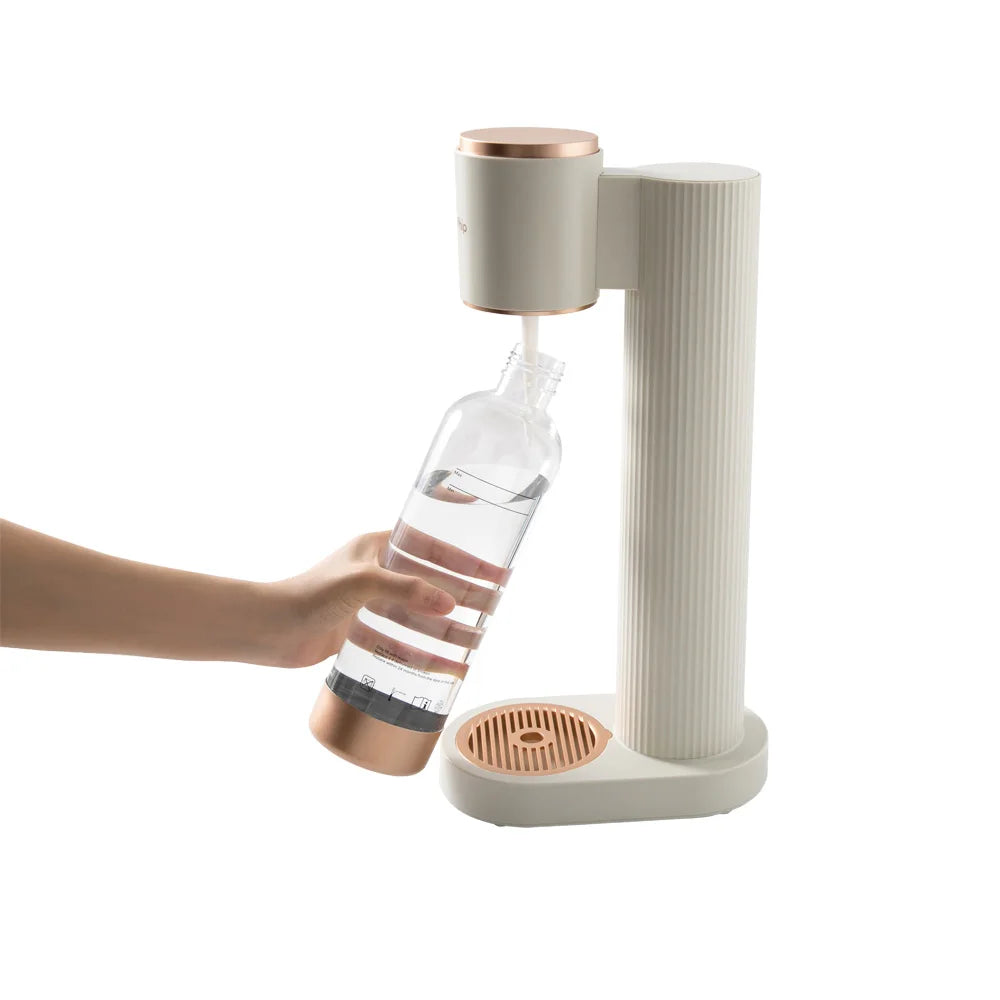 Greatwhip Home Use Soda Machine for 0.6L Co2 Cylinder Sparkling Water Soda Water Maker With 1L PET Bottle