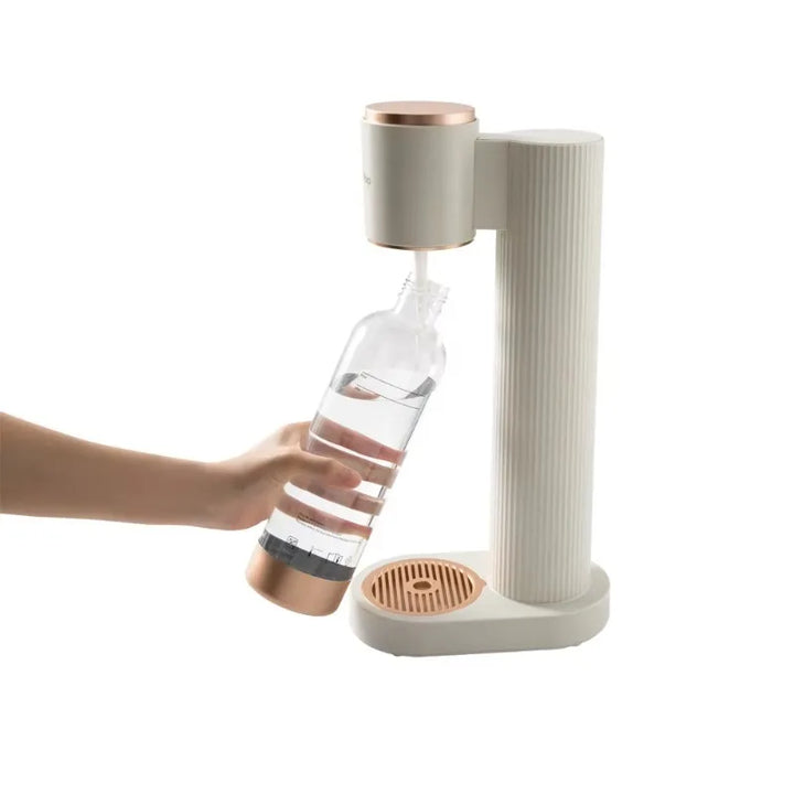 Greatwhip Home Use Soda Machine for 0.6L Co2 Cylinder Sparkling Water Soda Water Maker With 1L PET Bottle