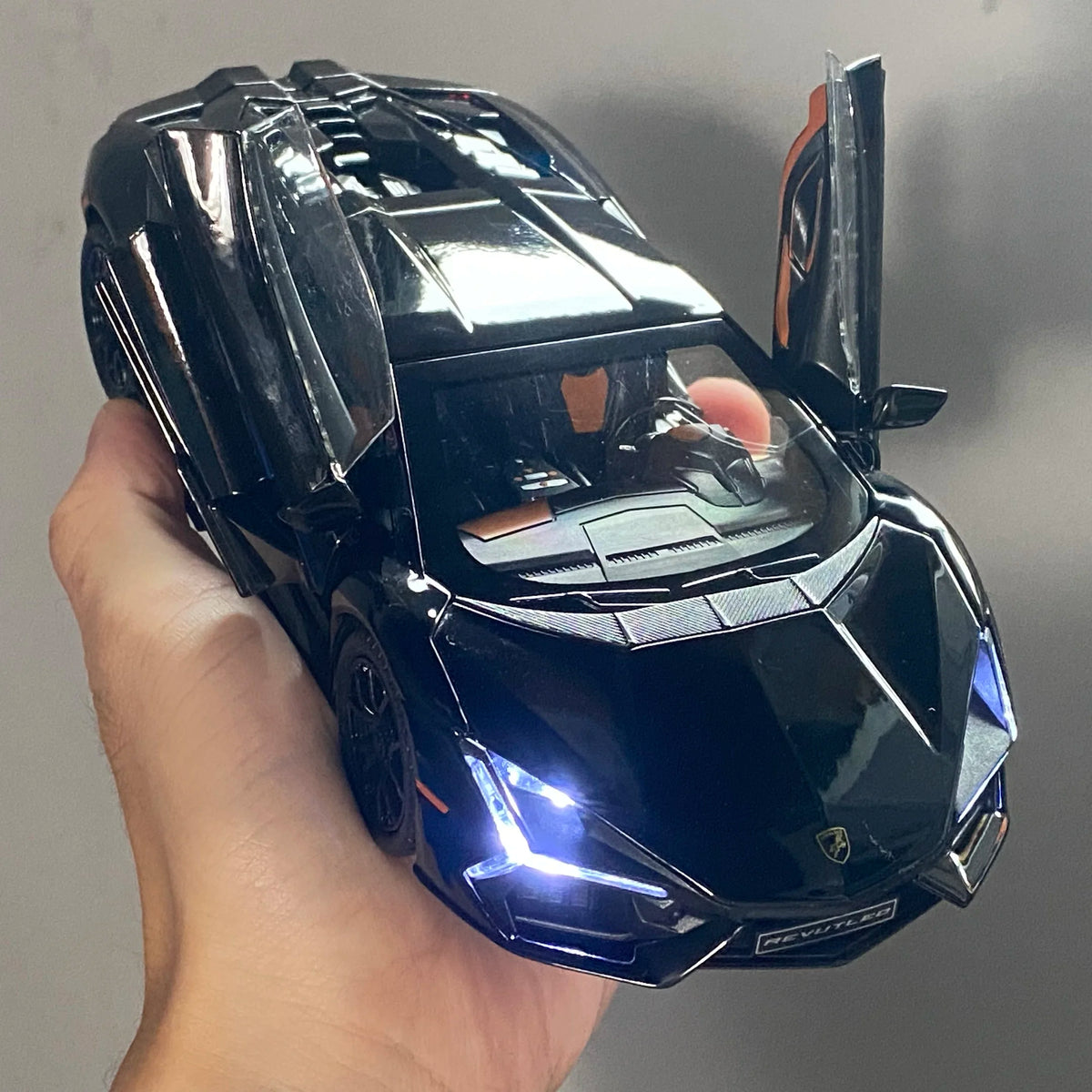 1:24 Lamborghini Revuelto Super Sports Car Alloy Metal Diecast Model Car Ornament Decoration Collectibles Kids Toy Birthday Gift