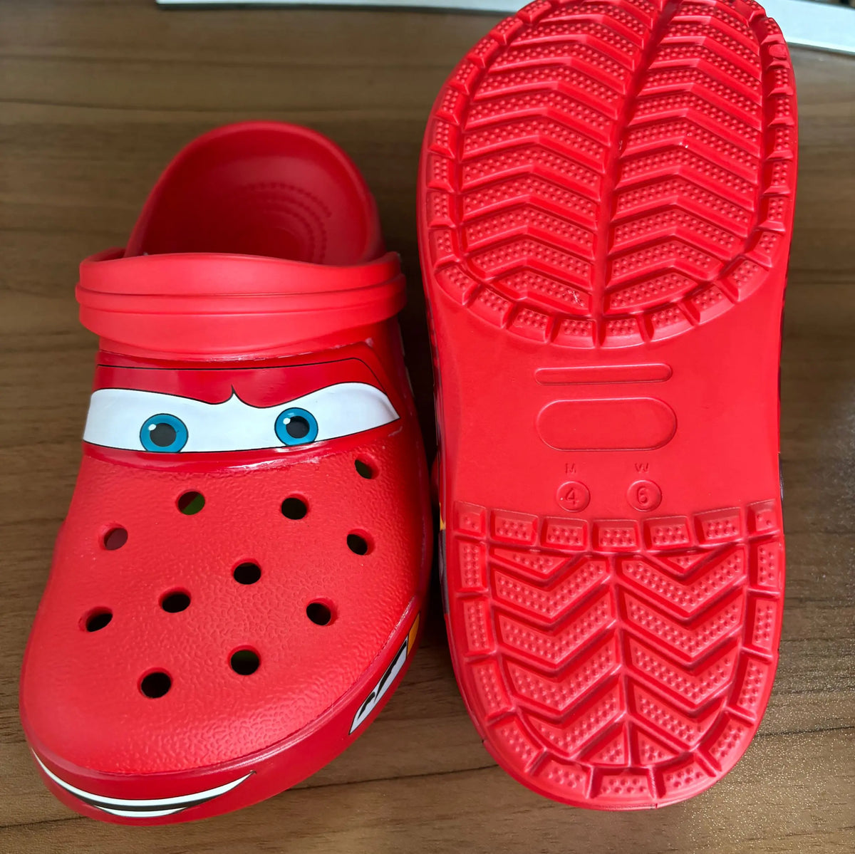 Lightninged 95 Cars Adults Hole Slippers Cartoon Solid Waterproof Slippers Outdoor Beach Sandals Breathable Eva Shoes