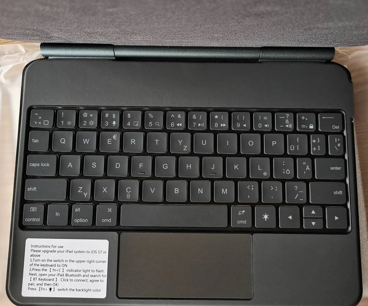 Magnetic Magic Keyboard for iPad Pro 13 M4 2024 M5 2025 13" Case for iPad Pro 11 M4 M5 11" Floating Stand Wireless BT Keyboard