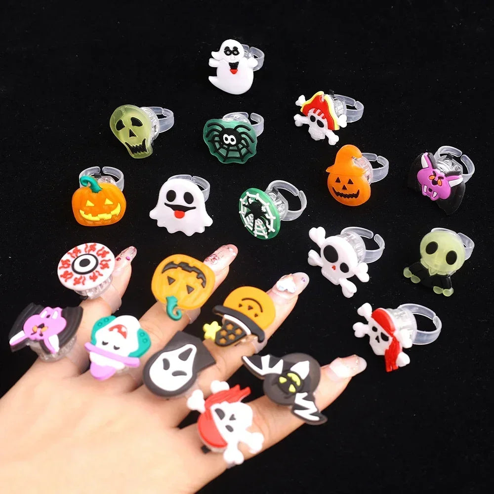 Halloween Luminous Rings Creative Cute Pumpkin Ghost Eye Ghost Pirate Spider Web Children Toys Halloween Flash Finger Rings