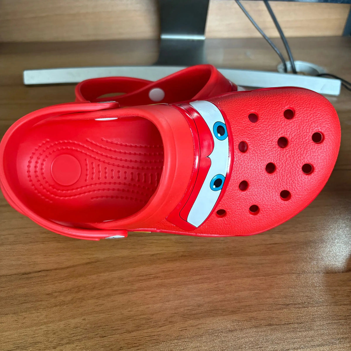 Lightninged 95 Cars Adults Hole Slippers Cartoon Solid Waterproof Slippers Outdoor Beach Sandals Breathable Eva Shoes