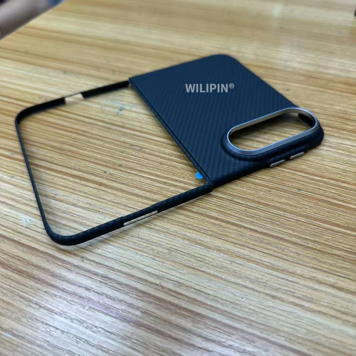 Ultra-thin Metal Alloy Button Aramid Carbon Fiber Pattern for iPhone Duo 18 Fold Protective Case for Magsafe Magnetic Phone Case