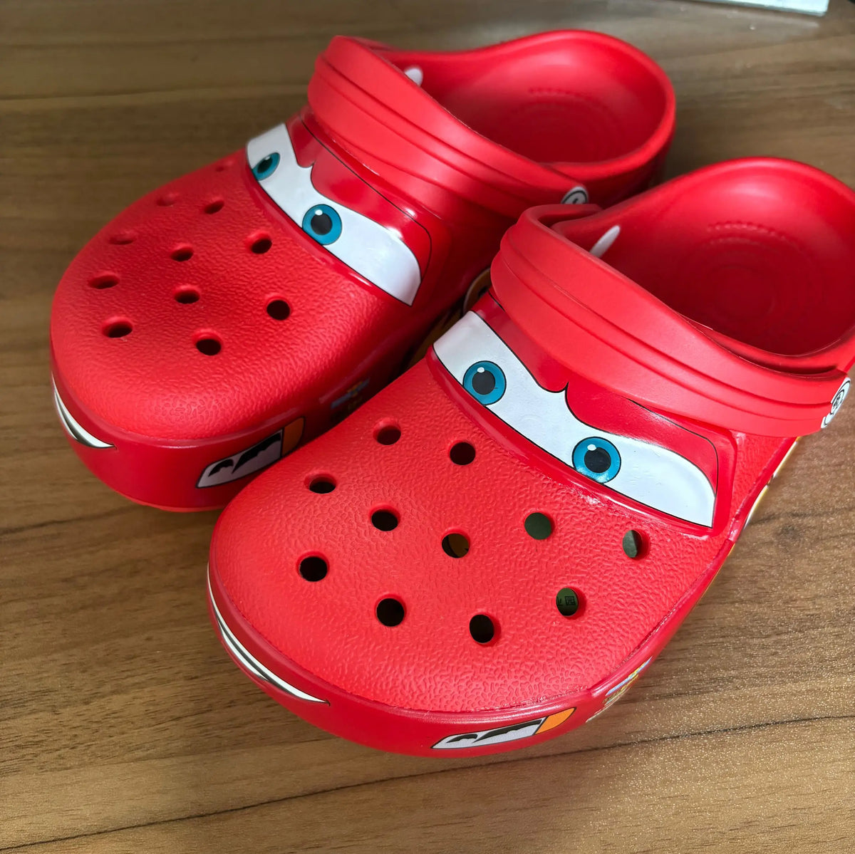 Lightninged 95 Cars Adults Hole Slippers Cartoon Solid Waterproof Slippers Outdoor Beach Sandals Breathable Eva Shoes