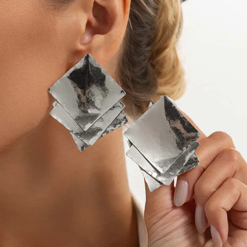 Creative Gold Color Square Glitter Stud Earrings For Women Classic Geometric Exquisite Earrings Temperament Banquet Jewelry