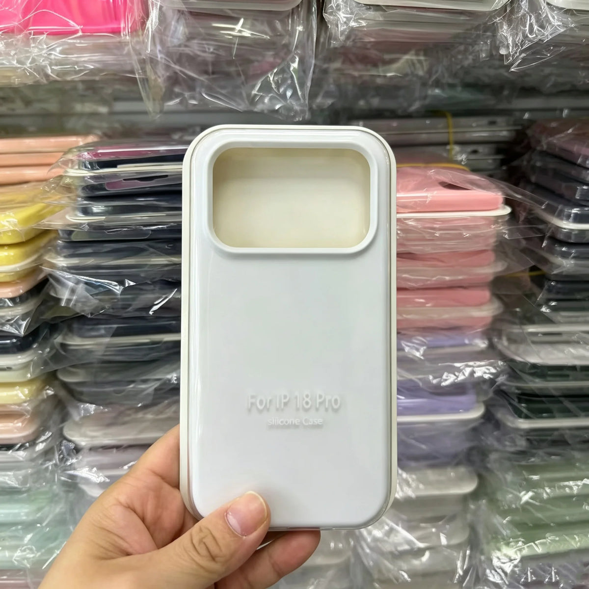 Liquid Silicone Phone Case For iPhone 18 17 16 15 Pro Max Plus Flocking Lining Anti‑Fingerprint Shockproof Protective Back Cover