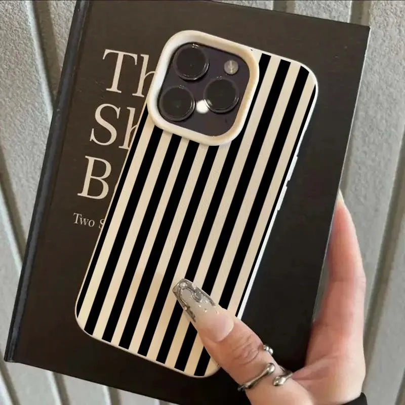 Colorful Striped Minimalist INS Couple Phone Case For iPhone 18 17 16 11 13 12 14 15 Pro Max X XR 7 8 Plus 16E 16 17 Pro Cover