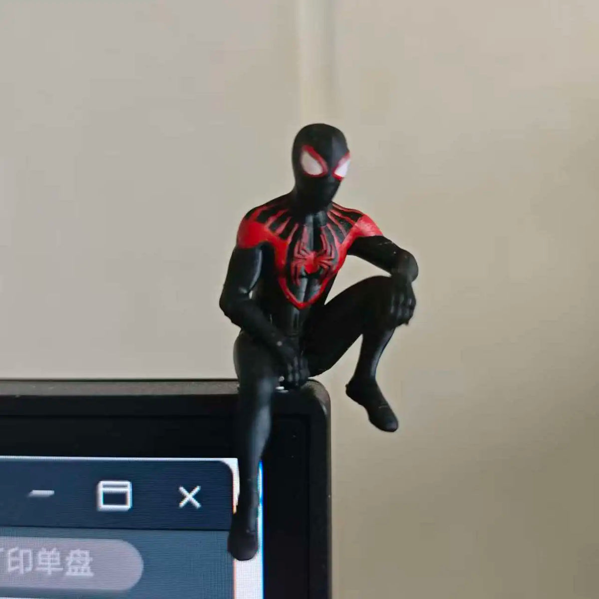 Spider Man Venom Batman Sitting Posture Anime Figure Statue Statue Collection Model Toy Car Desktop Ornament Collect Toy Gift