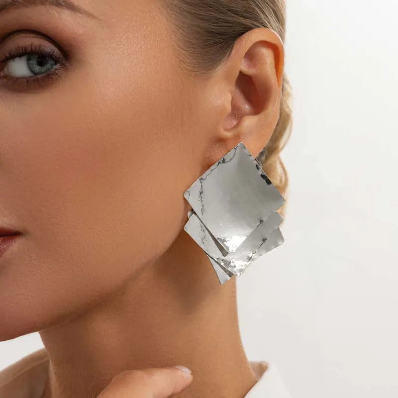 Creative Gold Color Square Glitter Stud Earrings For Women Classic Geometric Exquisite Earrings Temperament Banquet Jewelry