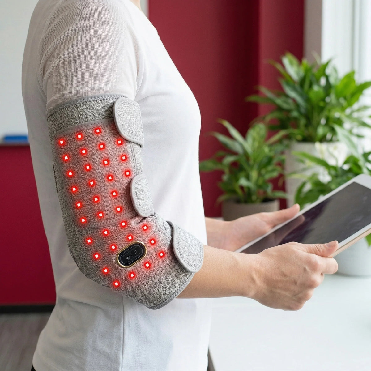 Red Light NIR Elbow Brace With Vibration Heating Massager For Joint Pain Relief
