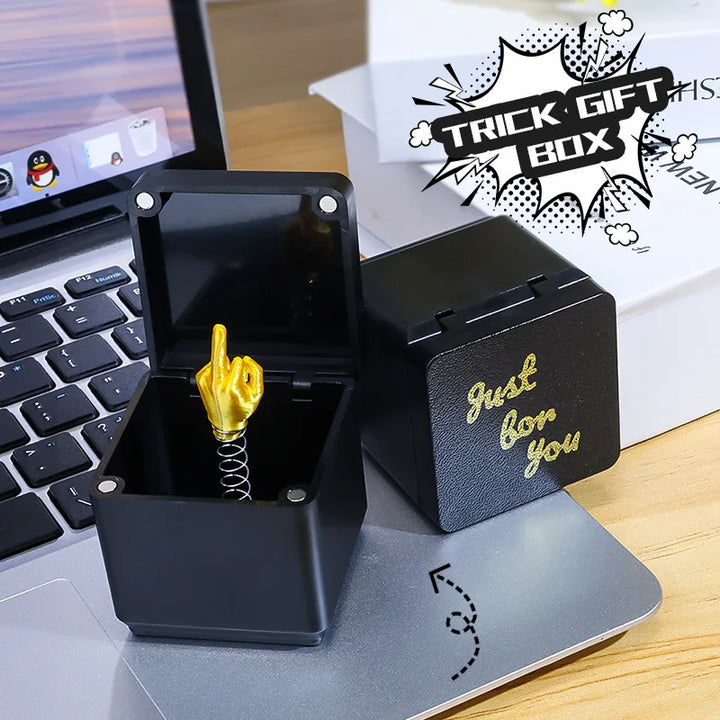 Christmas Interesting Prank Gift Middle Finger in Box Christmas Box Funny Creative Gifts Office Desk Decoration Home Decoration