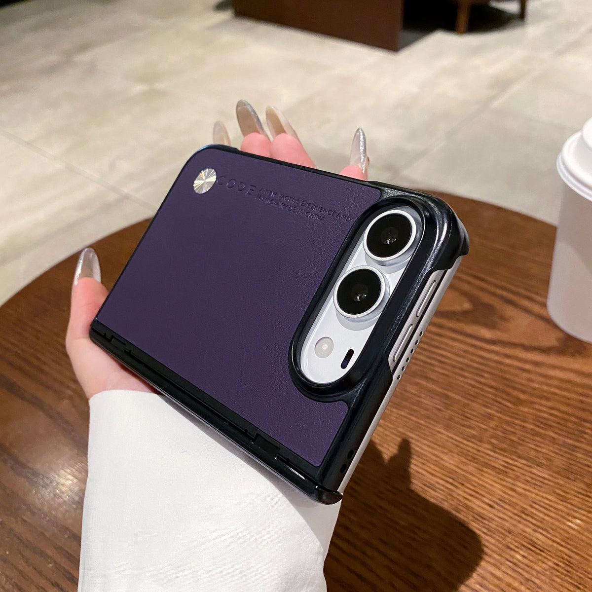 For iPhone Duo iPhone18 Fold Skin Feel Luxury Case With Hinge Protector Lens Protection Shockproof Anti Drop Back Cover Funda